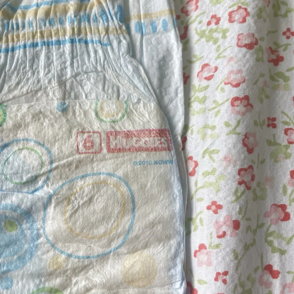 2 Vintage Huggies Snug And Dry Mickey‎ Mouse Minnie Diapers Size 6 2010 Disney